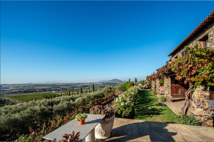 6 Bedroom Property for Sale in Devonvallei Western Cape